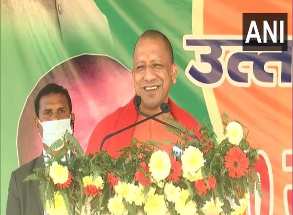 Uttar Pradesh Assembly Elections 2022: CM Yogi Adityanath Says ‘Competition Within Congress To Insult Hindu’