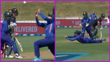 Yastika Bhatia Catch Video: Watch Indian Fielder Take a Stunner on Rebound to Dismiss Sophie Devine During IND W vs NZ W 2nd ODI 2022