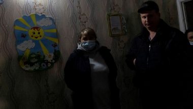 World News | First Train with Refugees from Donbas Arrives in Russia's Volgograd Region