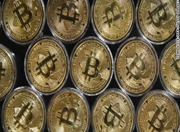 Entertainment News | Twitter Trends Budget 2022 Memes as Nirmala Sitharaman Announces 30 Per Cent Tax on Cryptocurrency
