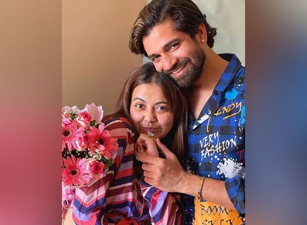 Entertainment News | Devoleena Bhattacharjee Gets Engaged to Beau Vishal Singh