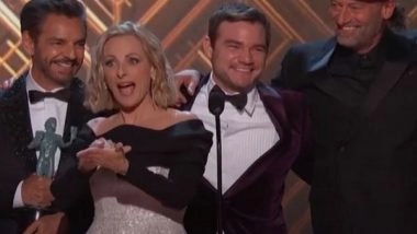 Entertainment News | Marlee Matlin Celebrates Deaf Culture with 'CODA' Win at SAG Awards 2022