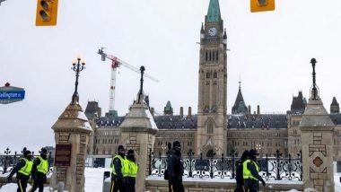 World News | Canada Police Fenced off Parliament Precinct to Ensure Protestors Do Not Return