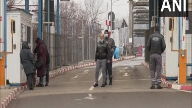 World News | Finding It Difficult to Evacuate Students Stuck at Ukraine-Polish Border, Says Indian Official