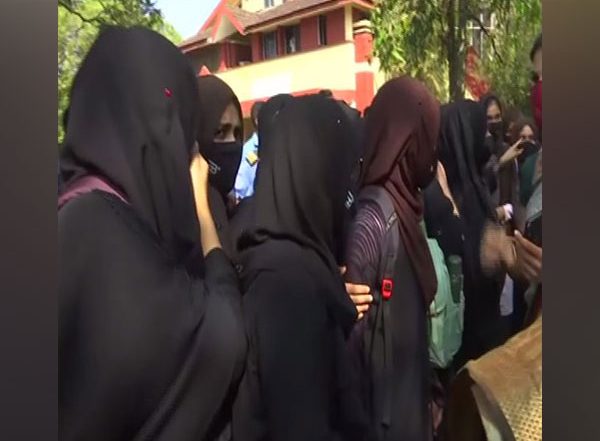 Hijab Row Verdict: Section 144 Imposed in Kalaburagi Till March 19