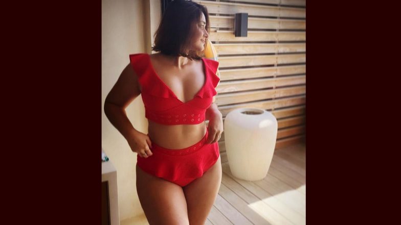 Ileana D'Cruz Flaunts Her Curves in New Picture, Says She's Deleted Apps That Make Her Look Slimmer