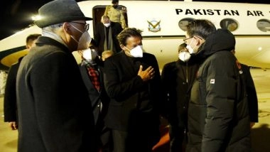 World News | Imran's China Visit Underlines Pakistan's Financial Dependence on Beijing as West Ignores Islamabad