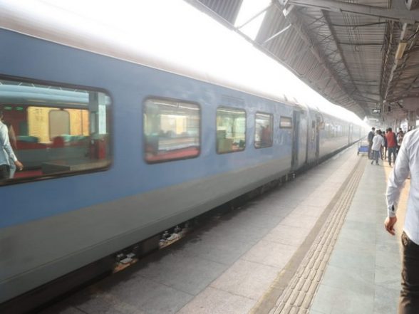 Business News | Capital Expenditure for Railways Sees Substantial Increase in 2020-21, Budgeted to Increase Further in 2021-22: Economic Survey - Vimarsana News