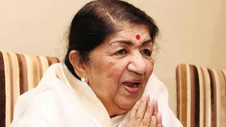 Lata Mangeshkar’s Mortal Remains To Be Taken to Her Residence This Afternoon, Last Rites To Be Conducted at Shivaji Park