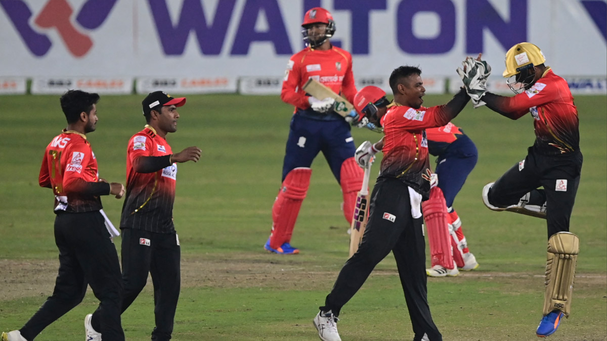 BPL 2022 Final Comilla Victorians Defeat Fortune Barishal To Win Third Title 🏏 LatestLY