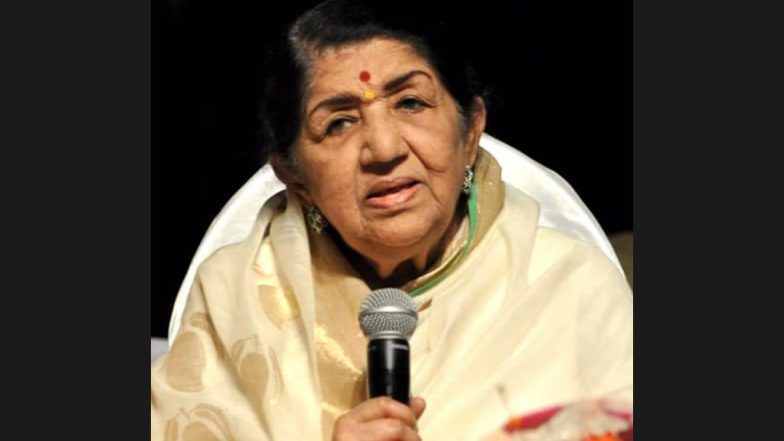 Lata Mangeshkar Dies At 92: Congress Chief Sonia Gandhi Expresses Grief Over Demise of Veteran Singer, Says 'An Era Has Ended Today'