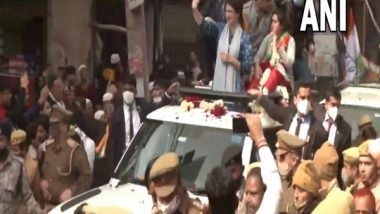 India News | Priyanka Gandhi Vadra Holds 'door-to-door Campaign' in UP's Sahibabad, Says Party Raising Issues That Are Hurting Public