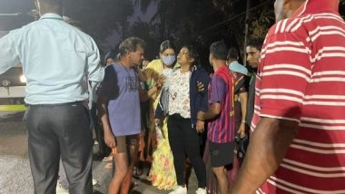 India News | Goa: Smriti Irani Helps Accident Victim on Her Way to Campaign Venue