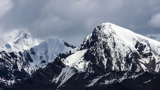 Arunachal Pradesh: Seven Soldiers Trapped Due to Avalanche in West Kameng District Found Dead, Says Indian Army