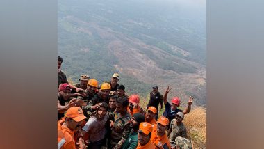 Kerala: Babu, 23-Year-Old Youth, Trapped on Steep Malampuzha Mountains in Palakkad, Rescued by Indian Army (Watch Video)