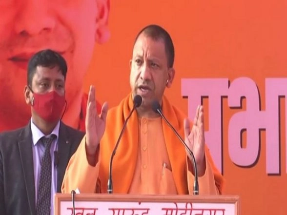 Uttar Pradesh Assembly Elections 2022: Like Vaccine, BJP in UP Will Provide Double Dose Ration Every Month, Says CM Yogi Adityanath