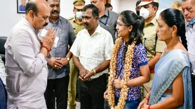 India News | CM Bommai Receives MBBS Student Who Returned from Ukraine