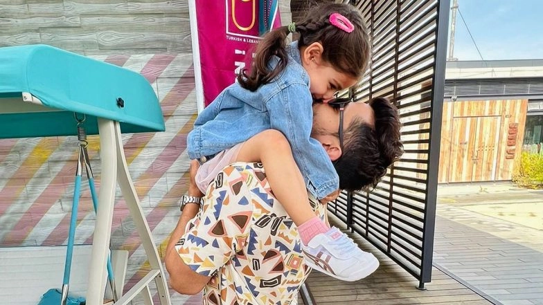 Kunal Kemmu Steals Kisses From Little Inaaya in This Cute Picture That Cannot Be Missed (View Pic)