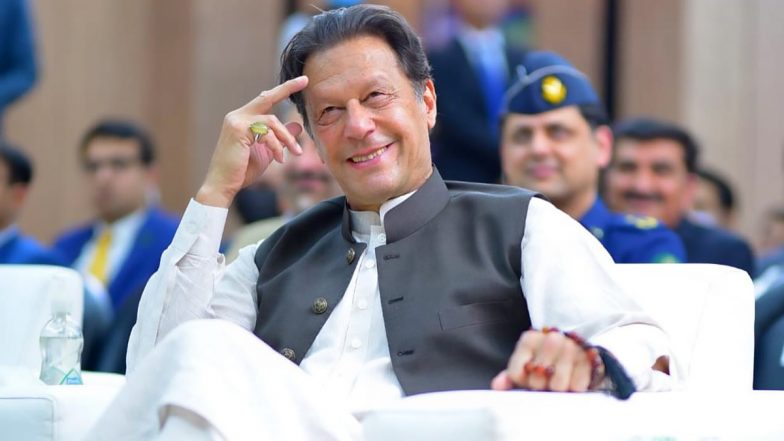 Pakistan PM Imran Khan Cancels Address to Nation After Meeting Army Chief Qamar Javed Bajwa