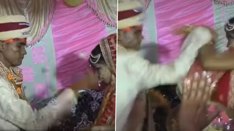 Furious Groom Violently Slaps Bride During Varmala Ceremony Over A Small Issue, Watch Viral Video | 👍 LatestLY