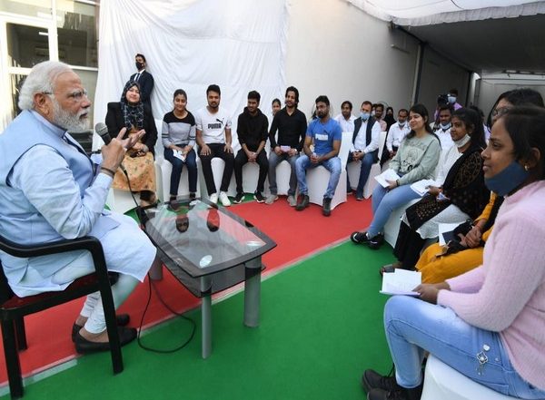 India News | Varanasi: PM Modi Interacts with Students Who Returned from Ukraine