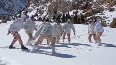 'Himveers' of ITBP Play Kabaddi in Snow in High Himalayas in Himachal Pradesh (Watch Video)