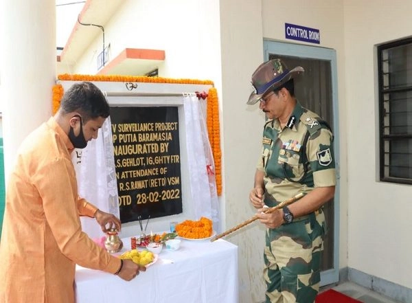 India News | IG BSF Inaugurates CCTV Surveillance System at Indo-Bangladesh Border