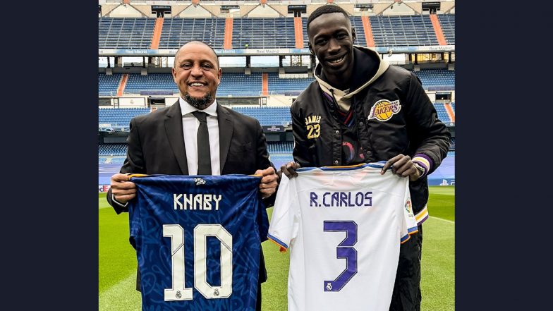 Real Madrid vs PSG: Brazilian Legend Roberto Carlos Poses With Internet Star Khaby Lame at Santiago Bernabeu Ahead of UCL 2021-22 Tie (See Pics)