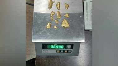 India News | 370 Gm Gold Hidden in Shoes of Passenger from Dubai Recovered at Jaipur Airport