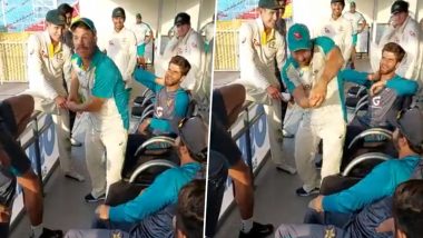 PAK vs AUS: Pakistan, Australia Players Get Together for a Friendly Chat After the 3rd Test in Lahore (Watch Video)