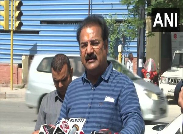 India News | Rajasthan Minister's Dig at BJP over Price Rise, Says Distribute Free Coupons for Petrol, Diesel