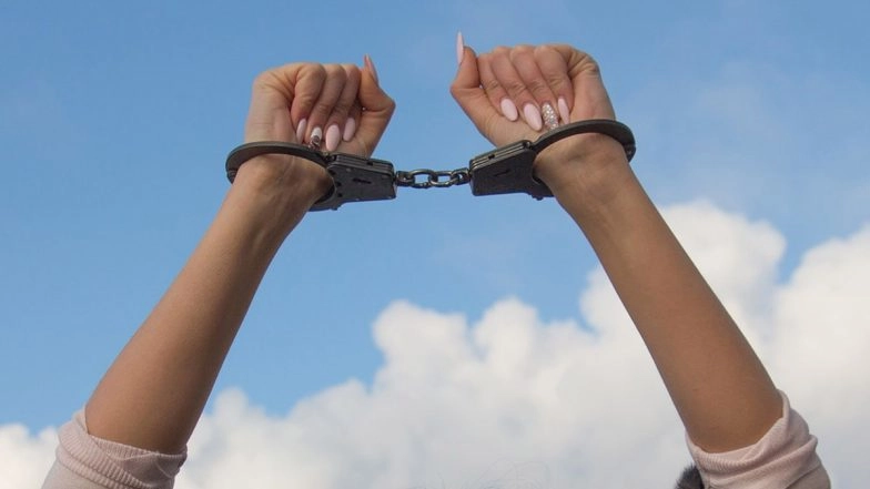 Two Held in Goregaon for Stealing Diamonds Worth Rs 3.5 Crore