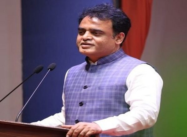 India News | Scope for Venture Capital, Partnerships to Be Created at Vishweshwaraiah Technological University in Collaboration with Industries: Karnataka Minister