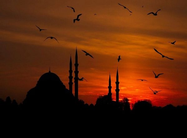 Lifestyle News | Shab-e-Barat 2022: Understanding Significance, History and How the 'night of Forgiveness' is Celebrated