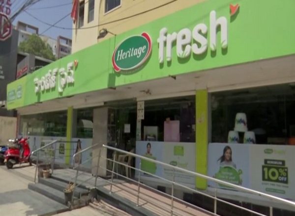 Business News | A Sigh of Relief for Vendors, Employees, Owners as Reliance Takes over Future Group's Stores