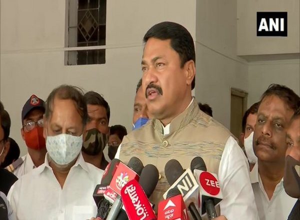 India News | Congress Alleges Use of 'Rajmudra' on PM Modi's Turban During Pune Visit, Says BJP Insulted Chhatrapati Shivaji Maharaj