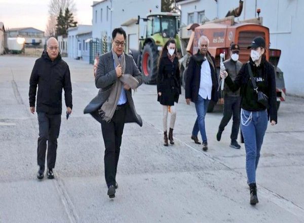 World News | Won't Leave Till Last Indian is Evacuated from Ukraine: Kiren Rijiju in Slovakia