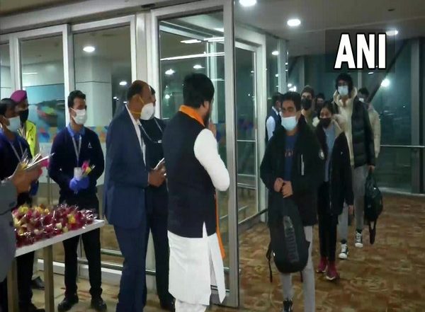 India News | Operation Ganga: Special Flight with 219 Indian Evacuees from Ukraine Reaches Delhi