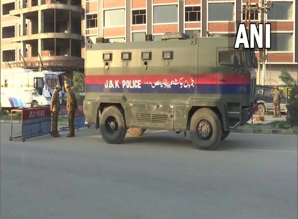 India News | One Unidentified Terrorist Killed in J-K's Nowgam, Operation Underway