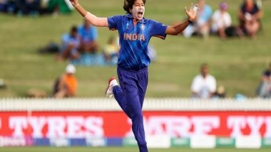 Sports News | Women's CWC: Mithali Raj Feels Honour to Play Alongside Veteran Pacer Jhulan Goswami