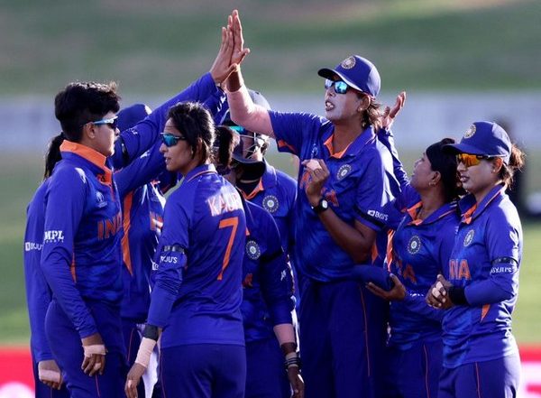 Sports News | Women's CWC: Vastrakar, Sneh Rana and Gayakwad Star as India Defeat Pakistan by 107 Runs