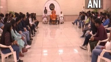 India News | UP CM Yogi Adityanath Interacts with Students Who Have Returned from War-hit Ukraine