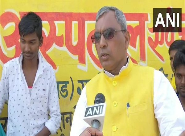 Uttar Pradesh Assembly Elections 2022: SP-SBSP Alliance to Win 45-47 Seats in Purvanchal Region, Says BSP Chief OP Rajbhar