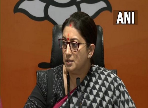 India News | Smriti Irani Lashes Arvind Kejriwal for Depriving MCD of Rs 13,000 Crore