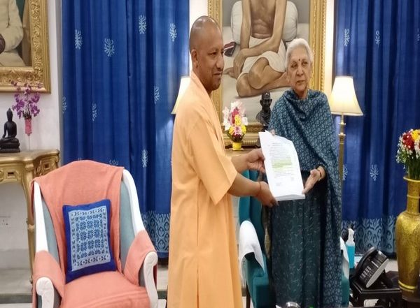 India News | Yogi Adityanath Tenders His Resignation to Governor Anandiben Patel