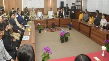 India News | Vice President Naidu Interacts with Group of Students Evacuated from Ukraine