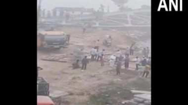 India News | Gujarat: Two Workers Injured as Bridge Span Collapses in Vadodara