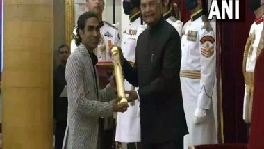 Sports News | Tokyo Paralympics Champion Pramod Bhagat Receives Padma Shri