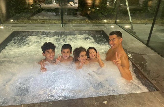 Father’s Day 2022: Cristiano Ronaldo Posts Picture With his Kids on This Special Occasion