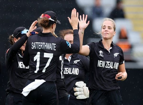 Sports News | Women's CWC: Amy Satterthwaite Describes New Zealand's One-wicket Loss to England as 'gut-wrenching'